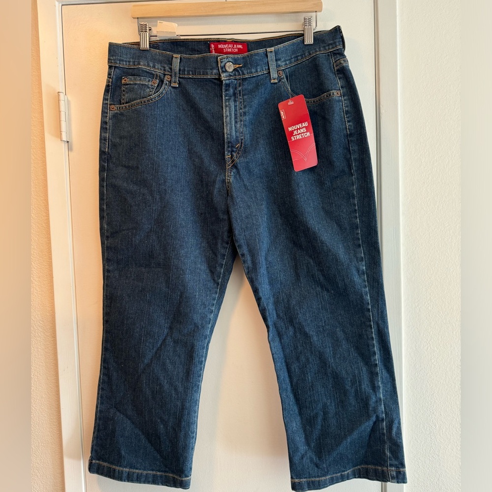 Levi’s Blue Jean Capri’s - Size 14